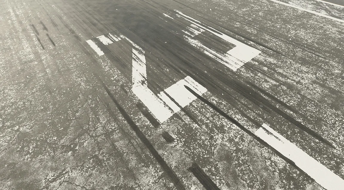 Snow and water buildup effects on airport surfaces in REX Real Global Airport Textures